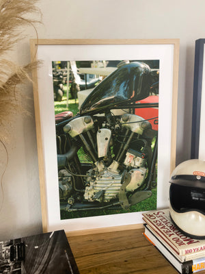 4Q War & Peace Chopper - Black frame