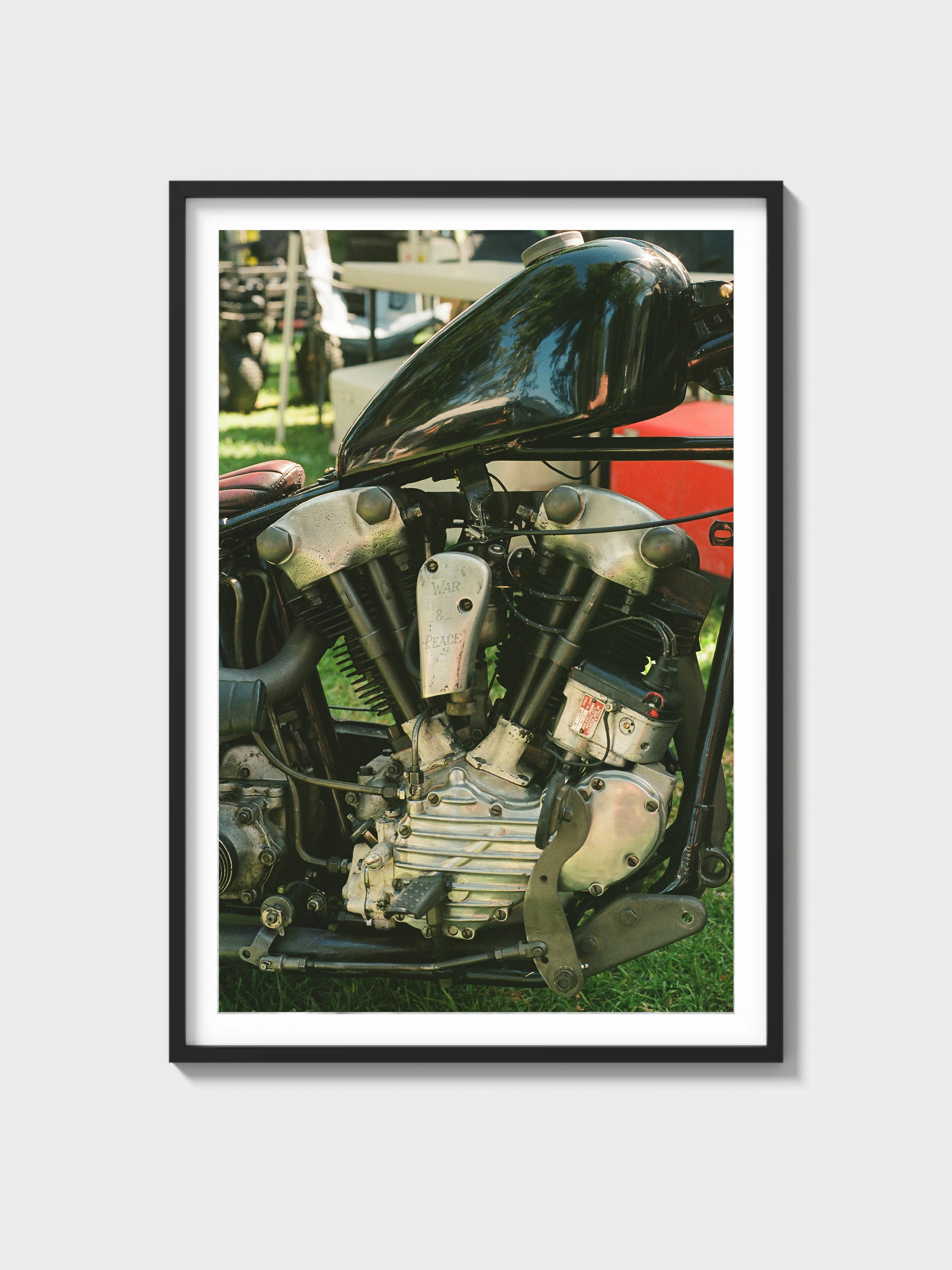 4Q War & Peace Chopper - Black frame