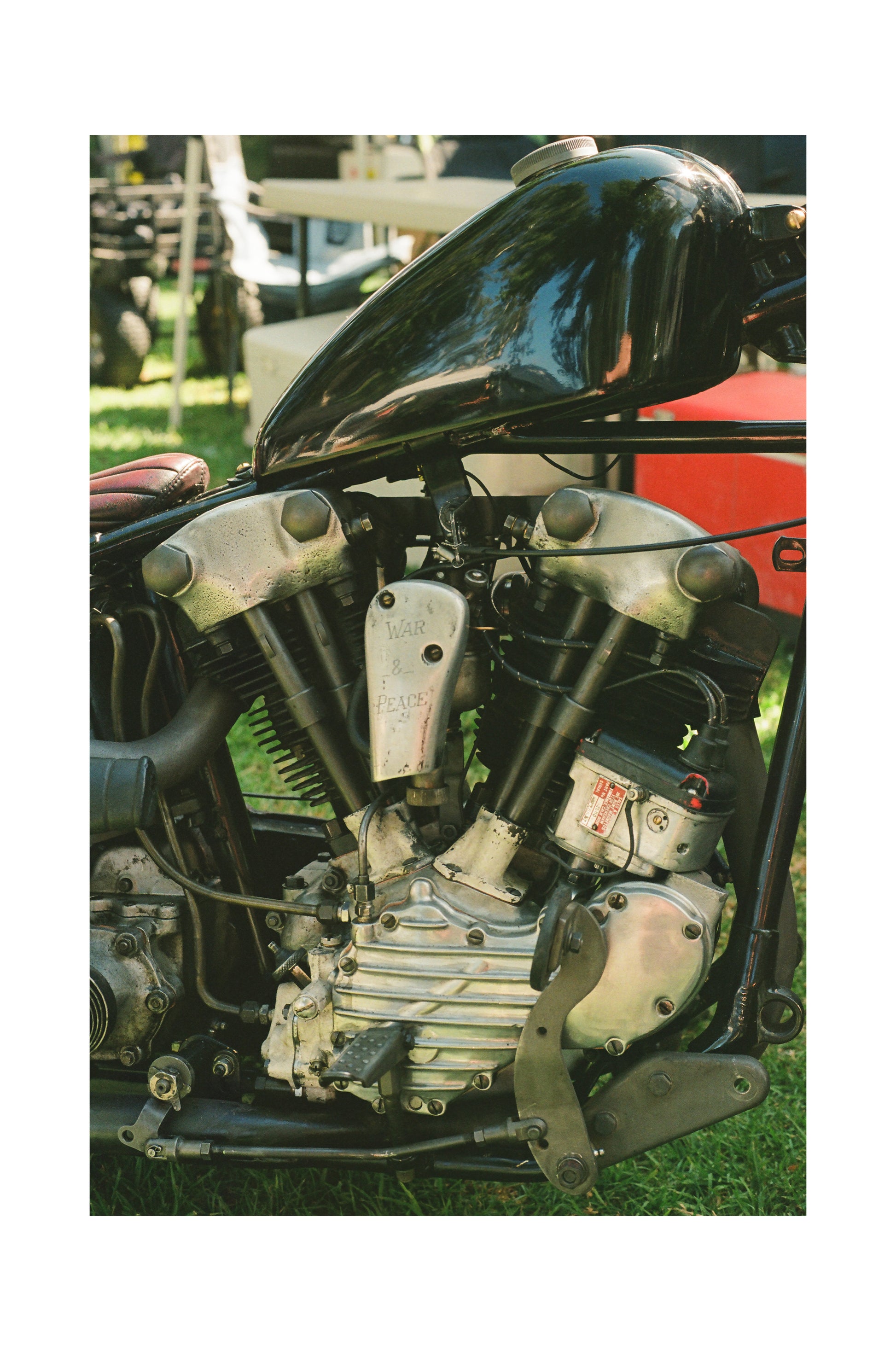 4Q War & Peace Chopper - Black frame