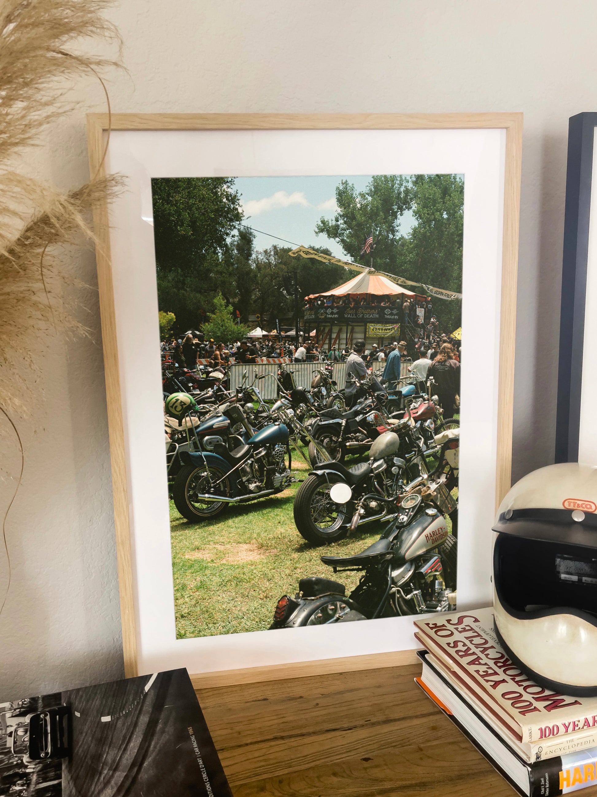 Born Free 17 - Black frame