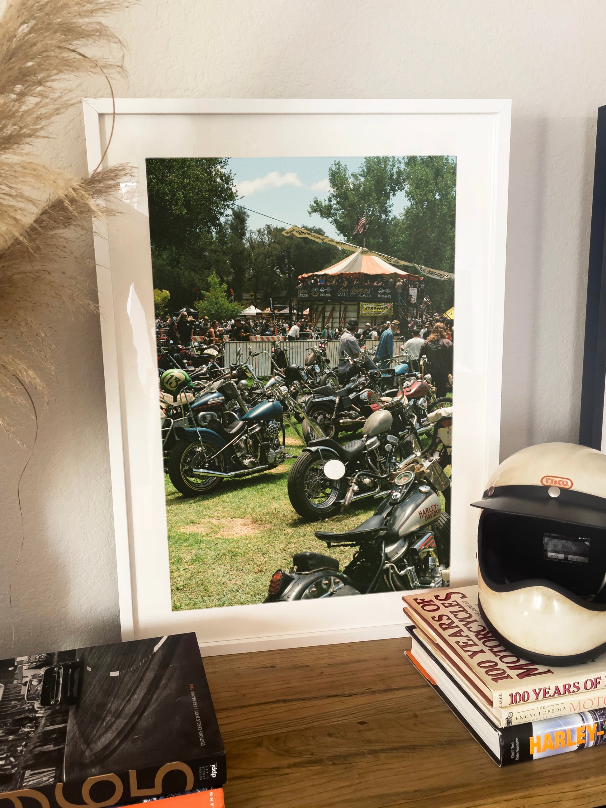 Born Free 17 - Black frame