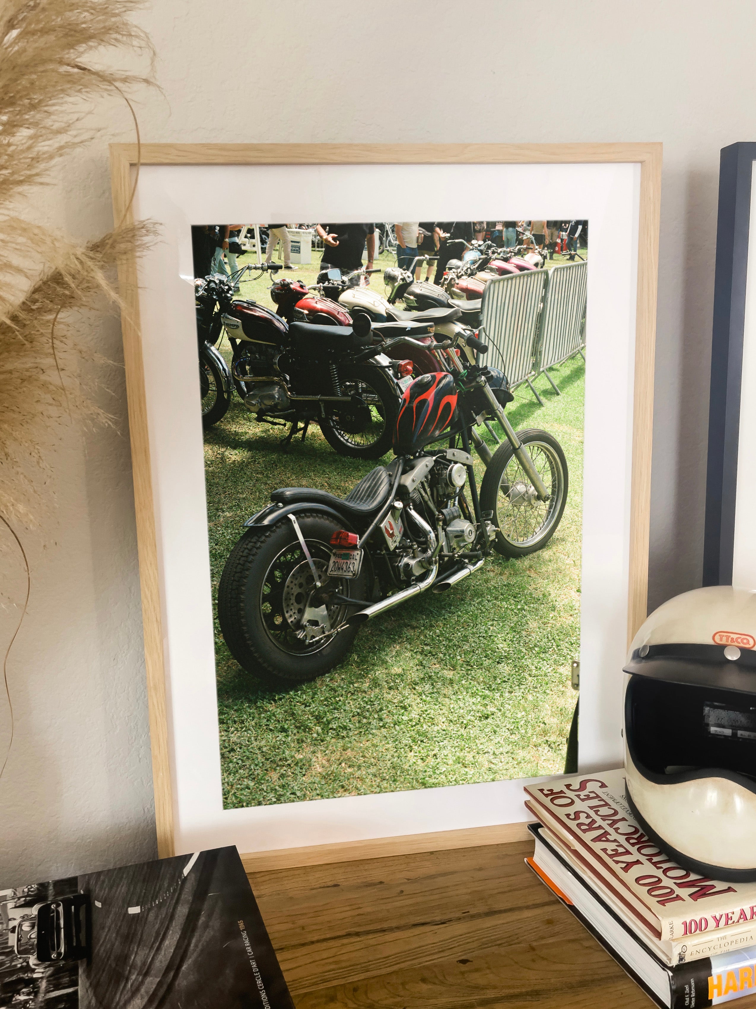 Cone Shovelhead Chopper - Black frame