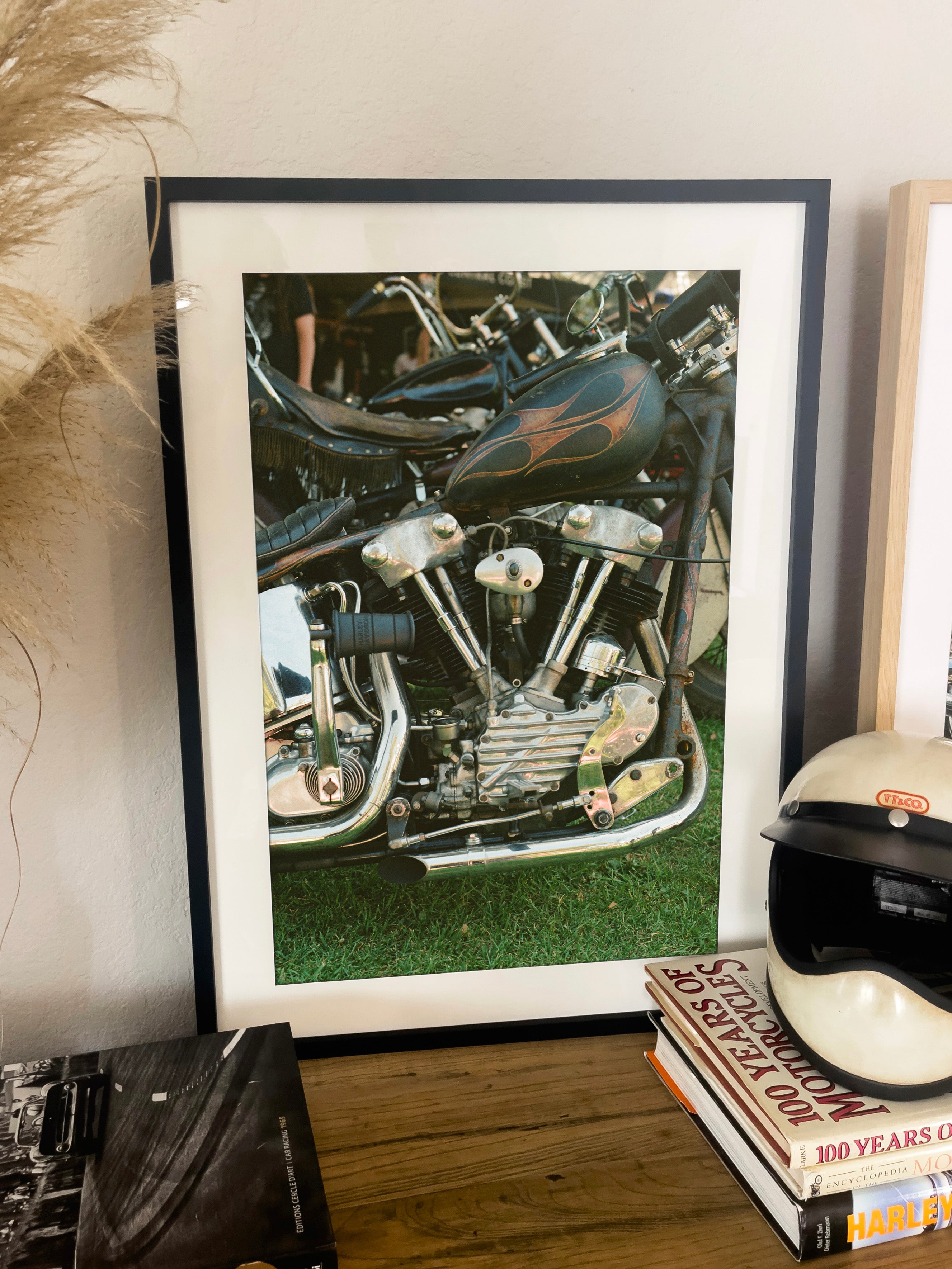 Knucklehead Motor - Black frame