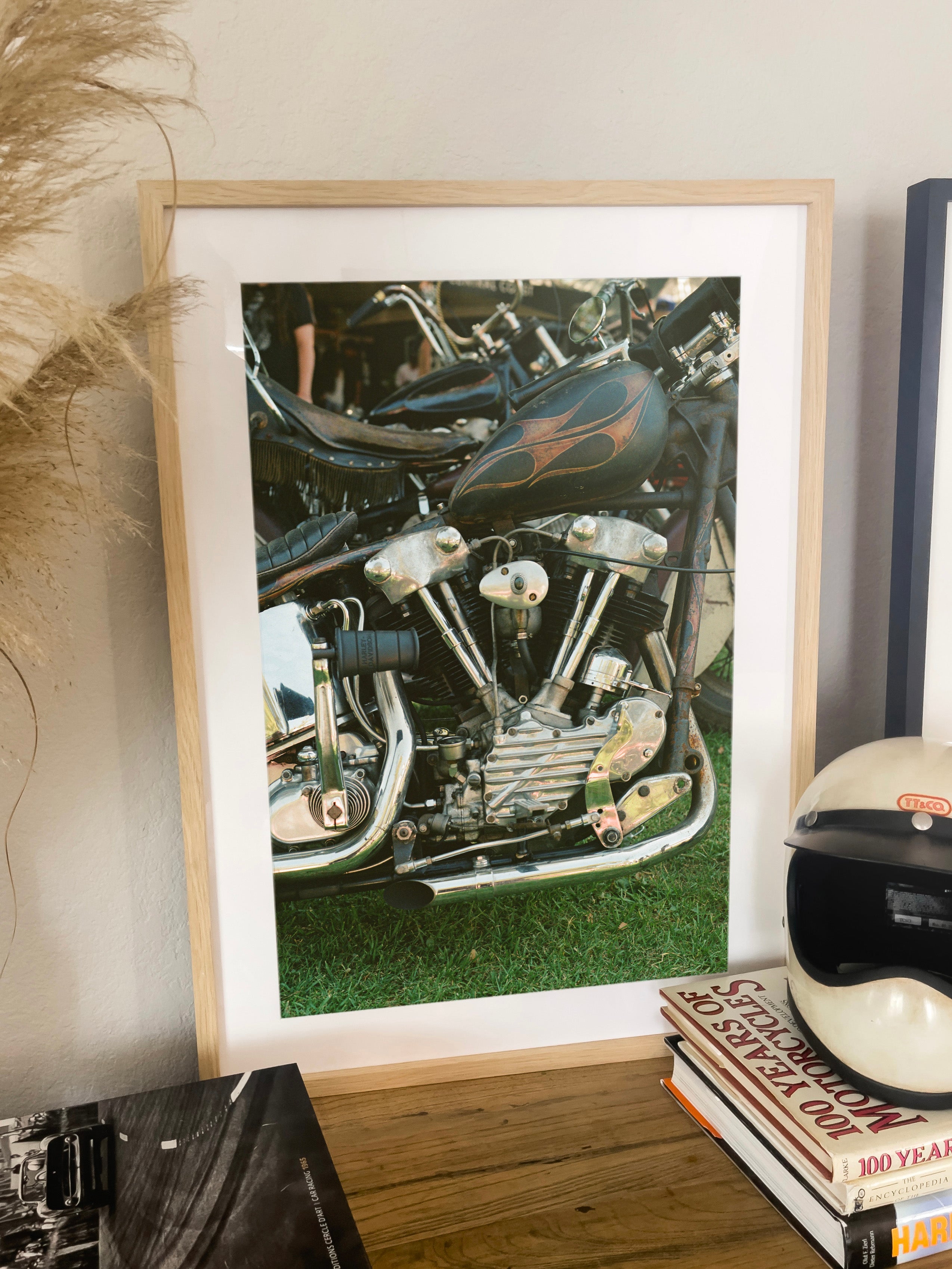 Knucklehead Motor - Black frame