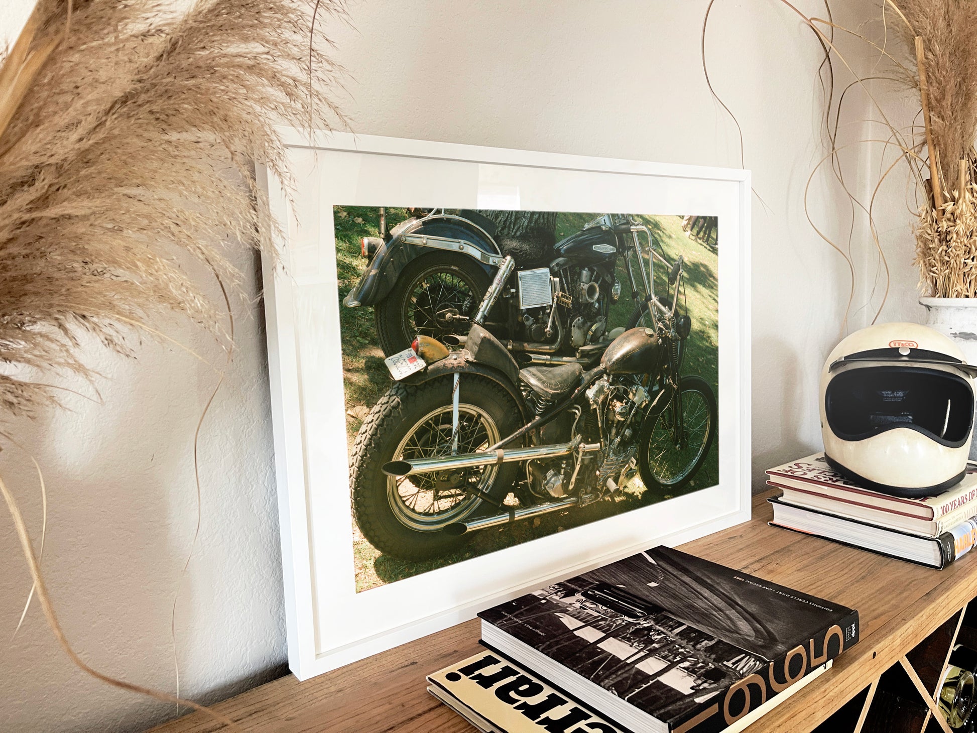 Knucklehead and Genny Shovelhead - Black frame