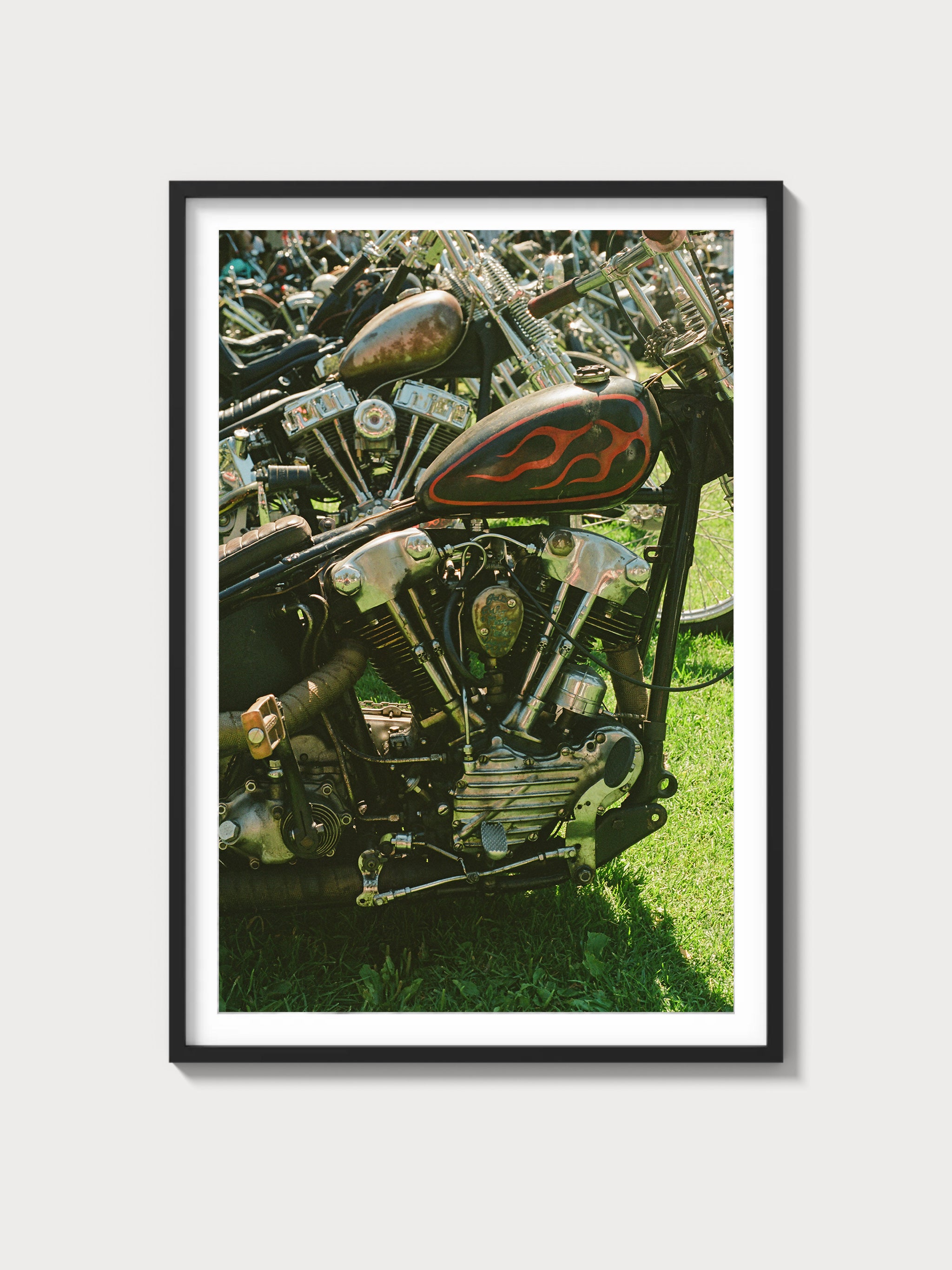 Knucklehead and Panhead Choppers - Black frame